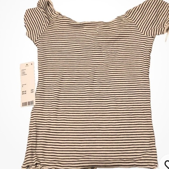 NWT Urban Outfitters BDG Top SM Petite Black & Ivory Striped Ruffle Short Sleeve - Picture 3 of 9